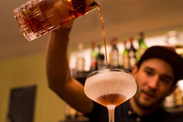 Bar-Hopping Wien – Cocktails mixen