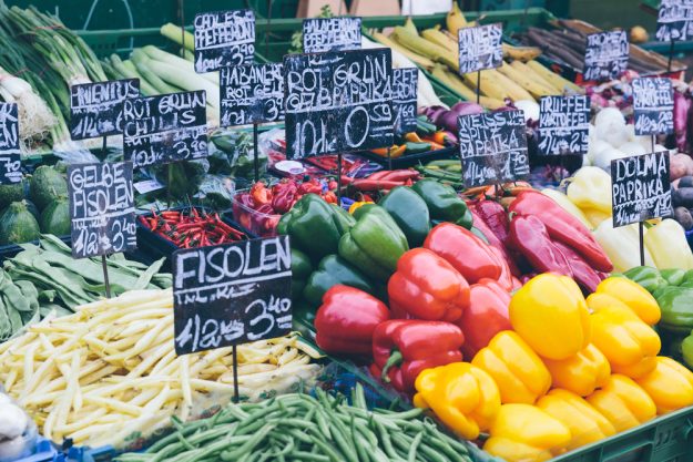 Kulinarische Stadtführung – Marktstand