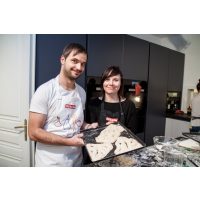 Backkurs Wien – Teilnehmer backen Fougasse