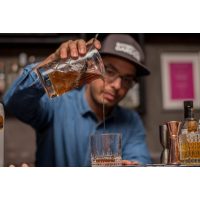 Bar-Hopping Wien – Cocktail eingiessen