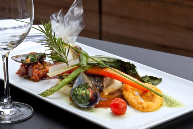 Teambuilding-Kochevent - raffiniertes Hauptgericht