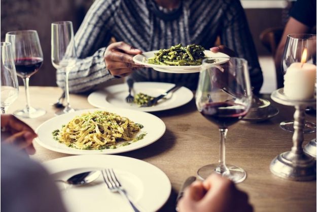 Fine Dining Innsbruck beste Weine bestes Essen