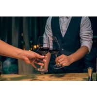 Weinprobe Salzburg – anstoßen