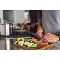 Kochkurs Salzburg – Karotten schneiden