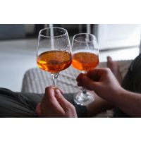 Weinprobe Salzburg – mit Orange Wine anstoßen