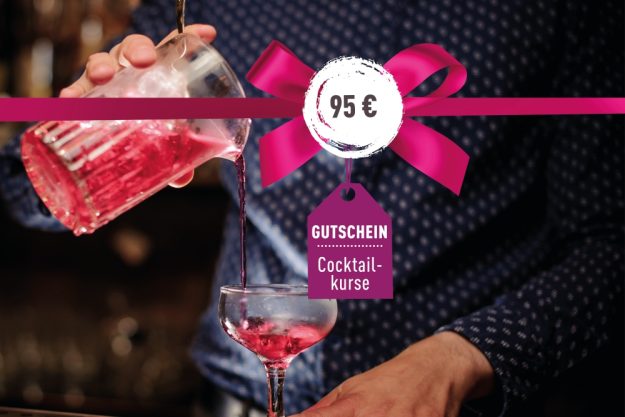 Geschenkgutschein Cocktailkurs – Cocktail eingießen