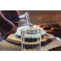 Gin-Tasting Innsbruck – volles Glas